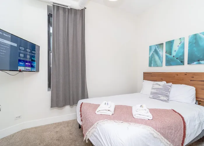 Апартаменты Modern 3br Smoke Ok Near Mccormick & Soldier Field