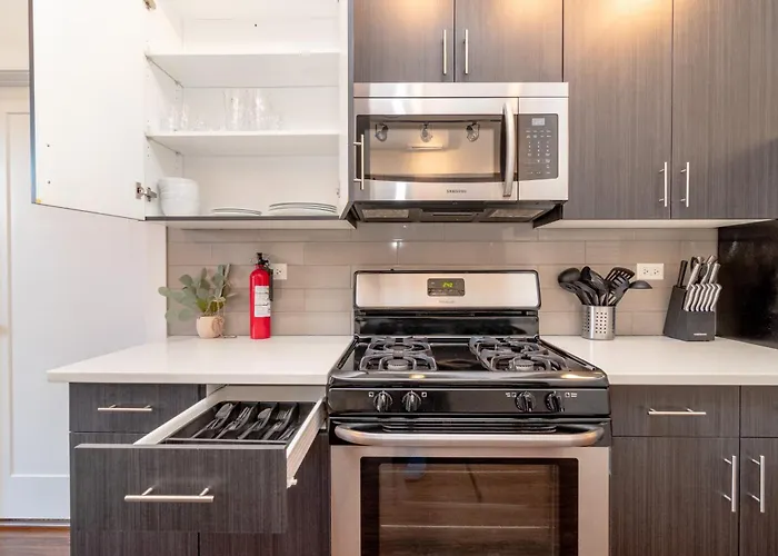 Modern 3br Smoke Ok Near Mccormick & Soldier Field Апартаменты *