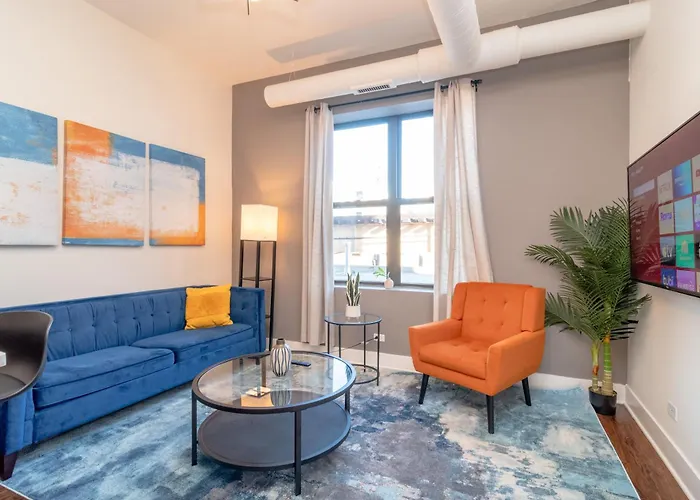 Апартаменты Modern 3br Smoke Ok Near Mccormick & Soldier Field Чикаго